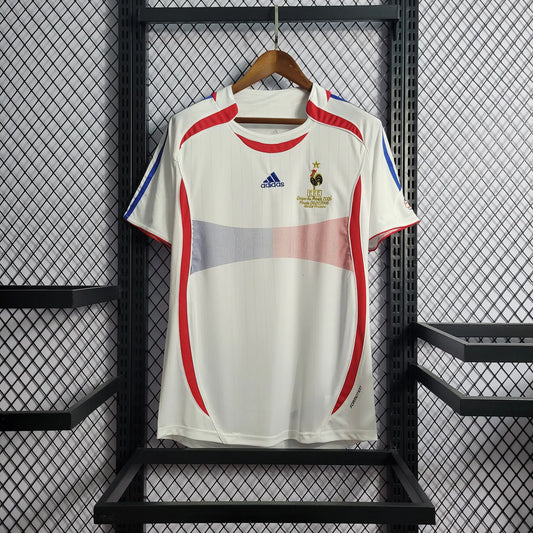 Retro 2006/2007 France Away kit